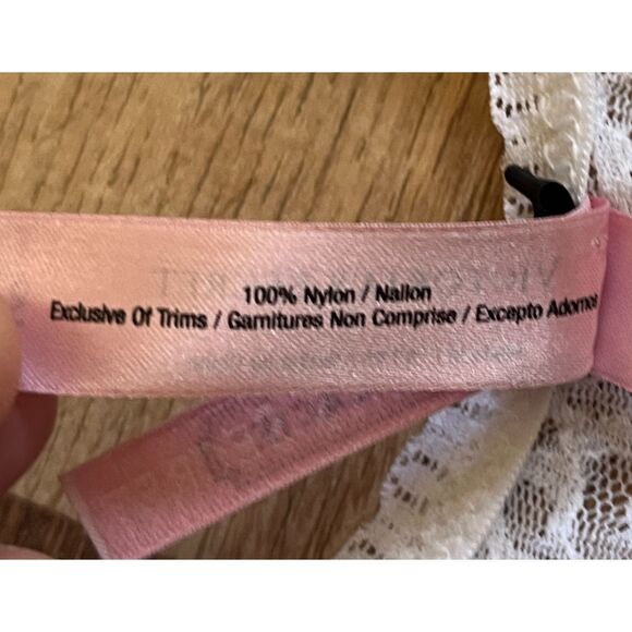 Vicotria's Secret White Lace Slip Nightie Thong Lingerie Set  Women's Size Large - Picture 5 of 13